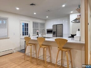 2 Rossett St in Englewood Cliffs, NJ - Building Photo - Building Photo