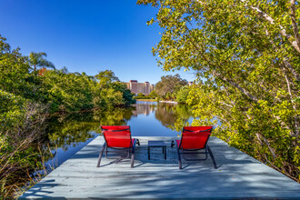 The Alcove at Madeira Beach in St. Petersburg, FL - Foto de edificio - Building Photo