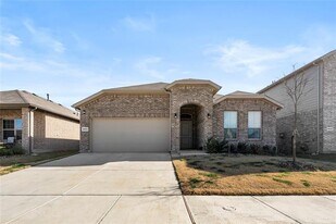 16032 Farringdon St in Northlake, TX - Building Photo