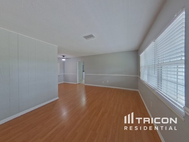 5281 56th Ave N in St. Petersburg, FL - Building Photo - Building Photo