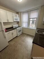 5 Barrows St, Unit 4a in Boston, MA - Building Photo