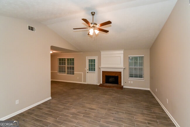 1311 Ambercrest Way in Austell, GA - Building Photo - Building Photo