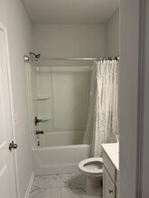 7107 Branch Creek Cv in Flowery Branch, GA - Building Photo - Building Photo