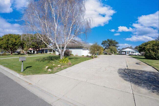 4338 Beverly Dr in Santa Maria, CA - Building Photo - Building Photo