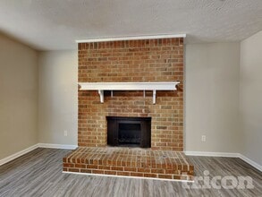 355 Paula Ct in Lawrenceville, GA - Building Photo - Building Photo