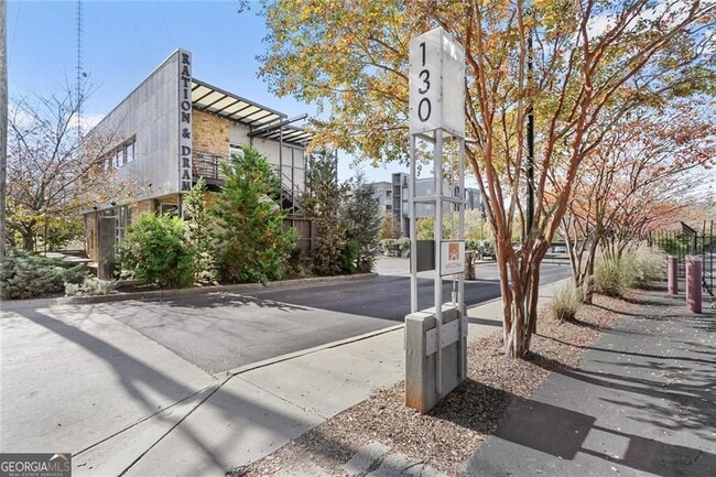 130 Arizona Ave NE in Atlanta, GA - Building Photo - Building Photo