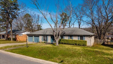 8210 Leatrice Dr in Little Rock, AR - Building Photo - Building Photo