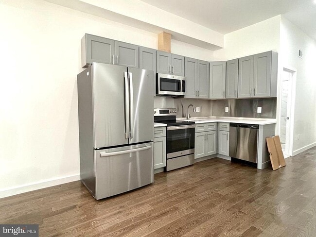 1134 Mt Vernon St in Philadelphia, PA - Building Photo - Building Photo