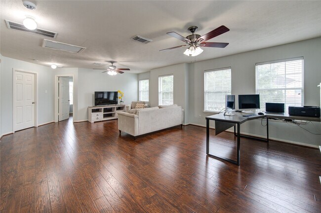 property at 402 Hurstshire Bend