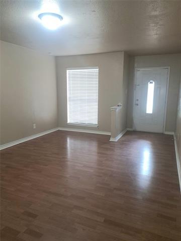 6409 Hidden Springs Dr in Arlington, TX - Foto de edificio - Building Photo