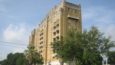 Aurora Apartments in San Antonio, TX - Building Photo - Building Photo