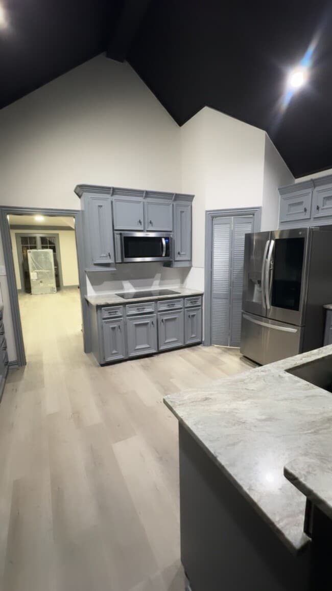 2734 Plantation Wood Ln