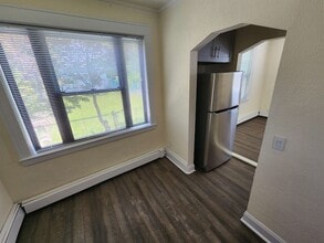 432 Broad Ave in Ridgefield, NJ - Foto de edificio - Building Photo