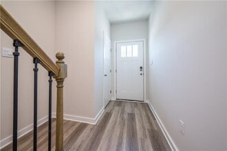 104 delmonica Dr in Washington, PA - Building Photo - Building Photo