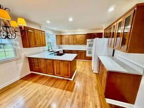 26 Windsor Dr in Oak Brook, IL - Building Photo - Building Photo