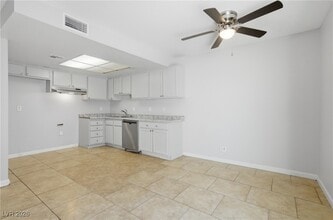 2896 Klinger Cir in Las Vegas, NV - Building Photo - Building Photo