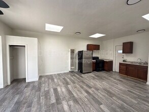 3209 Burton Ave SE in Albuquerque, NM - Building Photo - Building Photo