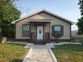 506 W 21st St in Georgetown, TX - Foto de edificio - Building Photo