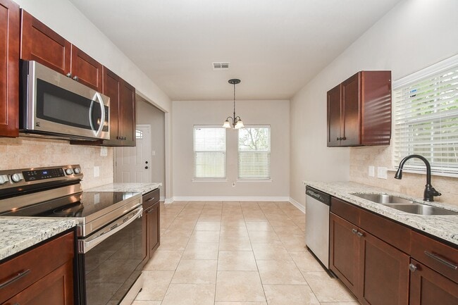 4915 Market St in Houston, TX - Building Photo - Building Photo