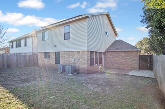 3504 Tours Ln in Plano, TX - Foto de edificio - Building Photo