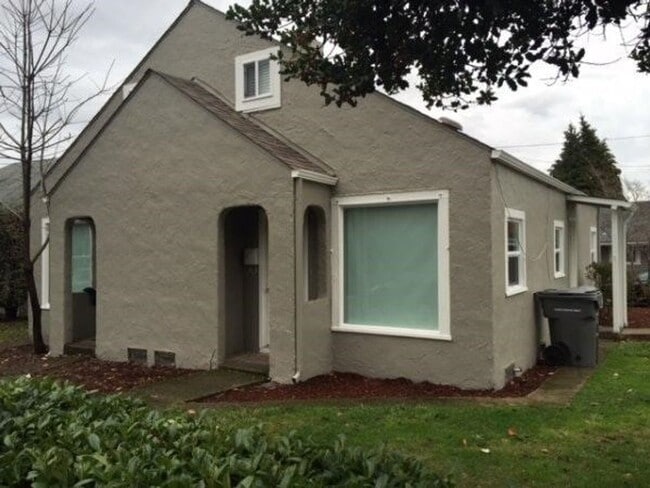 property at 203-207 NW 21st St