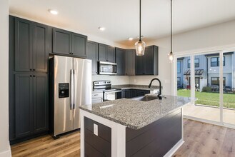 17 Barnyard Cir in Bridgewater, VA - Foto de edificio - Building Photo