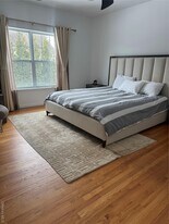 221 Rivendell Ct in Melville, NY - Building Photo