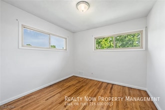 15334 Triskett Rd in Cleveland, OH - Foto de edificio - Building Photo