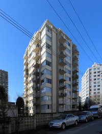 Park West in Vancouver, BC - Building Photo - Building Photo