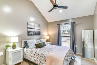 107 Caldwell St in Starkville, MS - Foto de edificio - Building Photo