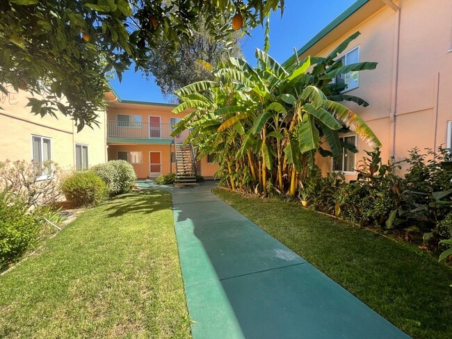 33 E Empire St in San Jose, CA - Building Photo - Building Photo