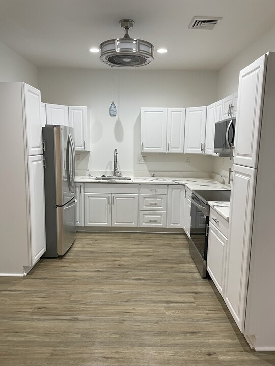 2115 Harrison Ave, Unit #5 in Wilmington, DE - Building Photo