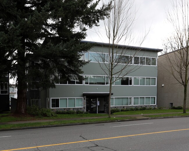 Regent Court in Vancouver, BC - Building Photo - Primary Photo