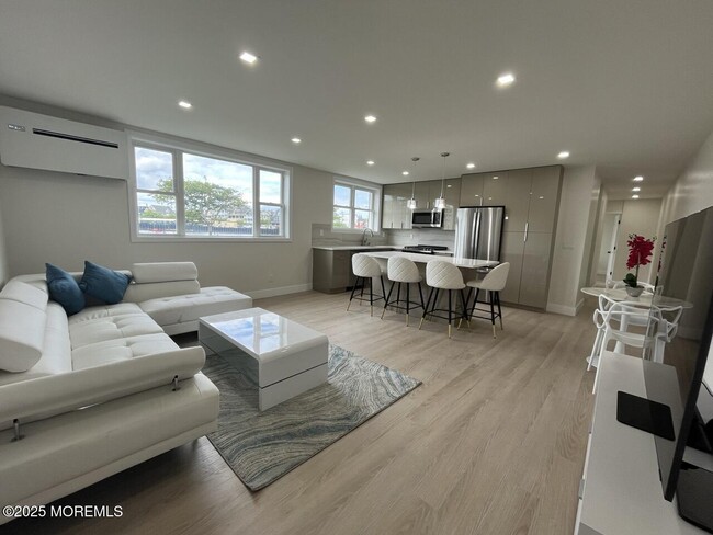 1217 Ocean Ave N in Bradley Beach, NJ - Building Photo - Building Photo