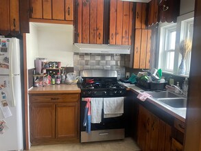 122 Washington St, Unit 1 in Ithaca, NY - Foto de edificio - Building Photo