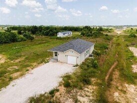 5053-5835 Drive in Cleveland, TX - Building Photo