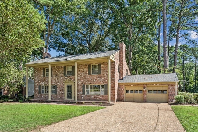 property at 15 Garland Dr