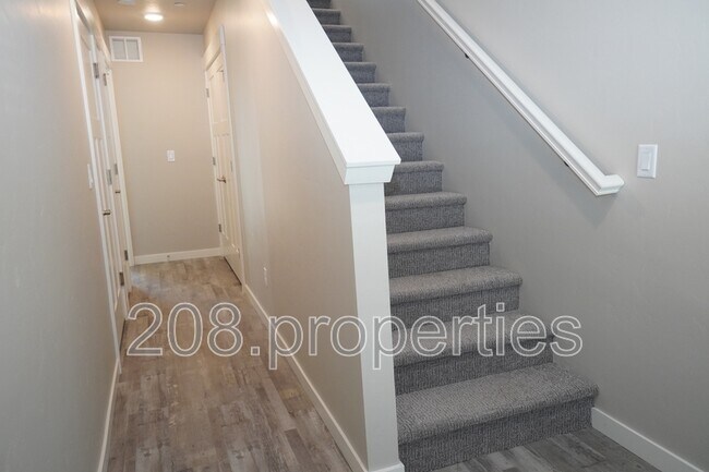 431 2nd Ave N in Nampa, ID - Building Photo - Building Photo