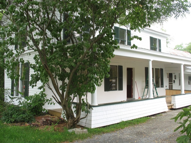 112 Weybridge St