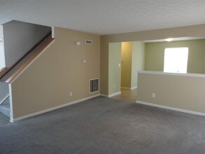 5705 Valhalla Way in Indianapolis, IN - Building Photo - Building Photo