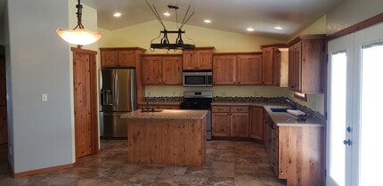 1473 Valley Steppe Dr in Buhl, ID - Foto de edificio - Building Photo