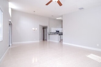 11105 Cherrywood Ln in Riverview, FL - Building Photo - Building Photo