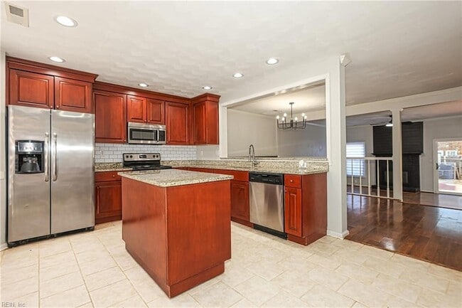 4802 Oldwick Ct in Virginia Beach, VA - Building Photo - Building Photo