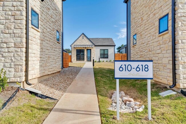 property at 1601 Mustang Dr