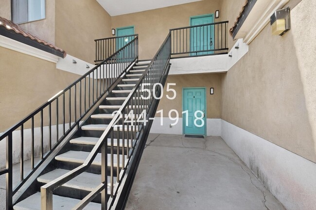 property at 1121 Meadowlark Way SE