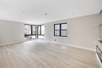 524 64th St in West New York, NJ - Building Photo - Building Photo
