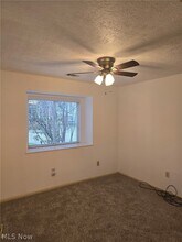 355 Village Pointe Dr in Akron, OH - Building Photo - Building Photo