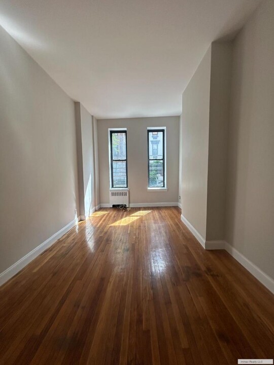 421 E 78th St in New York, NY - Foto de edificio