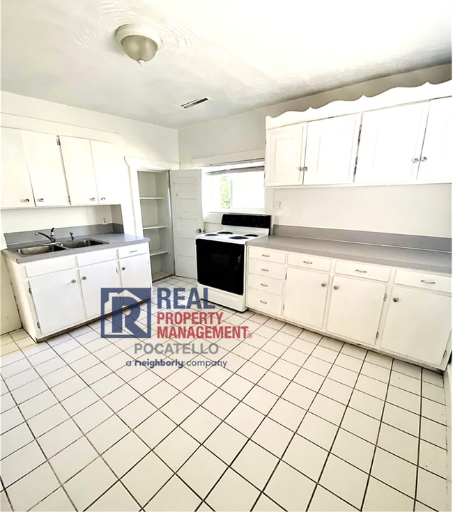 542 S Garfield Ave in Pocatello, ID - Building Photo - Building Photo