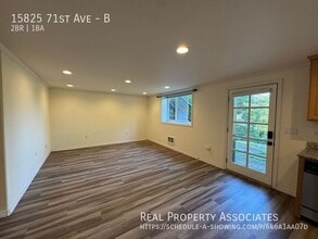 15825 71st Ave NE in Kenmore, WA - Building Photo - Building Photo